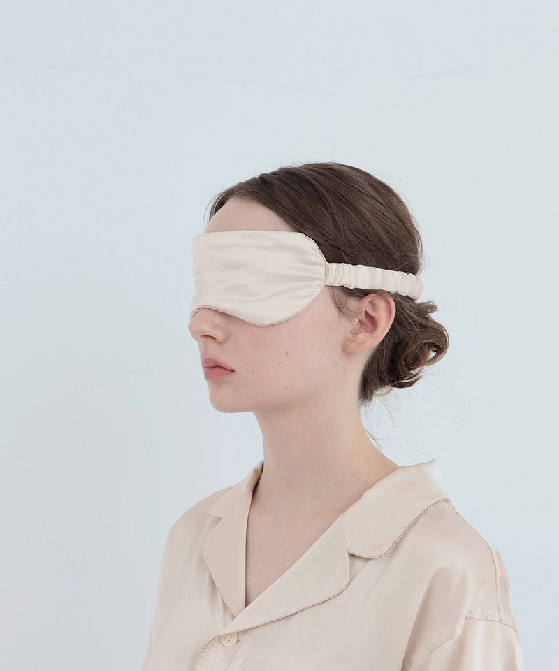 Silk Eye Mask Pearl White - Foo Tokyo