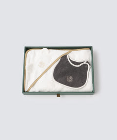 Baby Gift Set (Swaddling Clothes, Bib x 1)